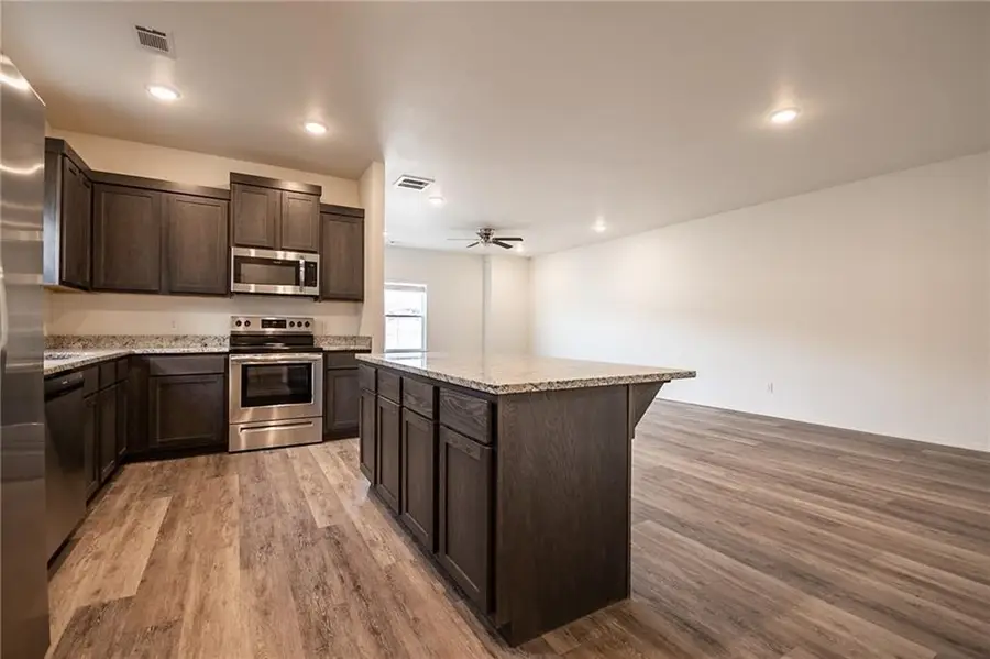 825 S Rupple Road, Fayetteville, AR 72704 - #3