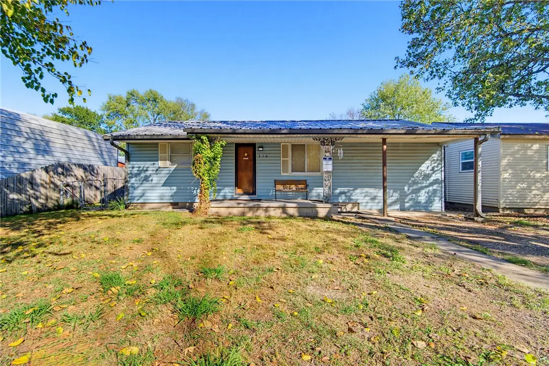 316 N Little Avenue, Gentry, AR 72734 - #1