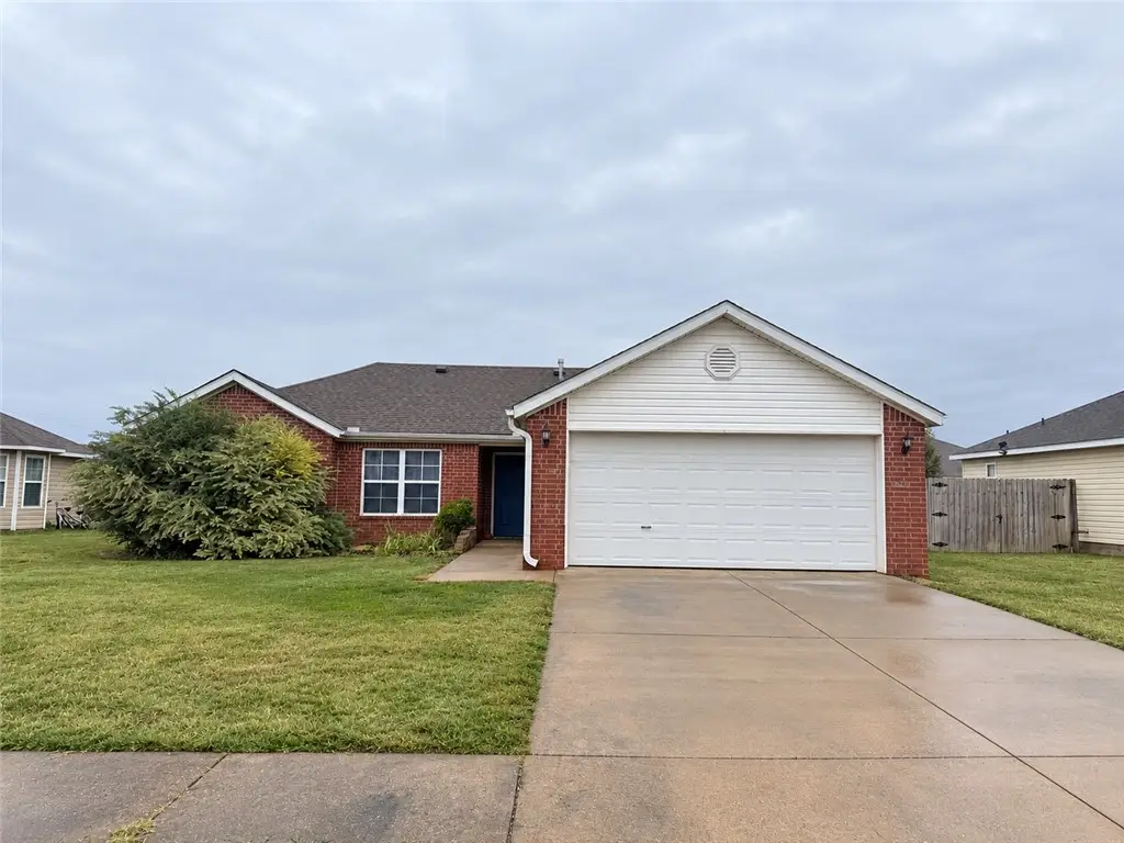 803 SW Bradford Street, Gravette, AR 72736 - #1