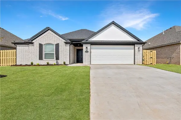 1205 Harvest Avenue, Lowell, AR 72745