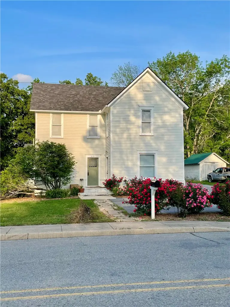 515 S Washington Street, Siloam Springs, AR 72761 - #3