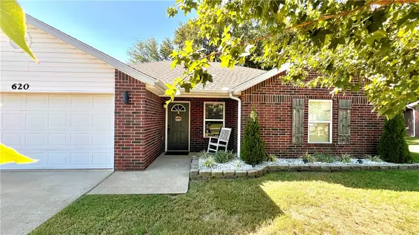 620 Ash Street, Lowell, AR 72745