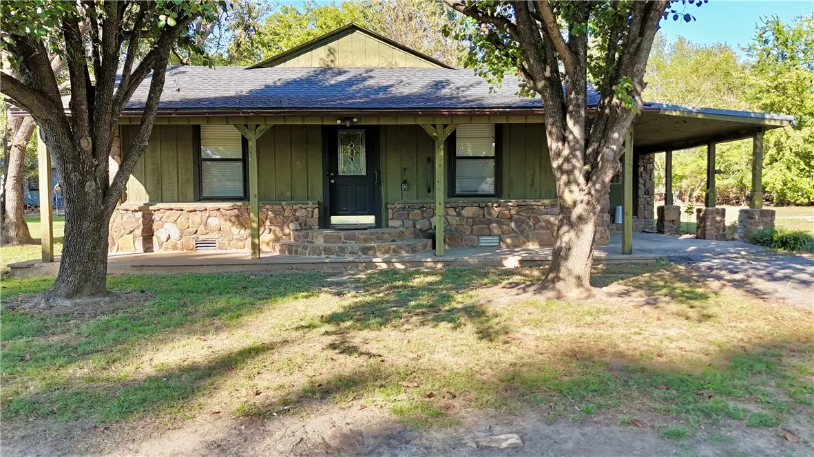 106 W Mcbride Street, Havana, AR 72842 - #1