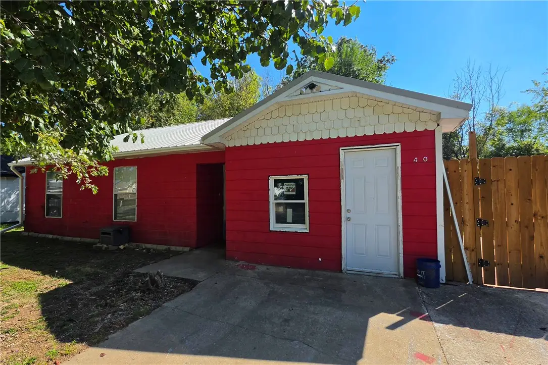 470 Village Lane, Springdale, AR 72764 - #1