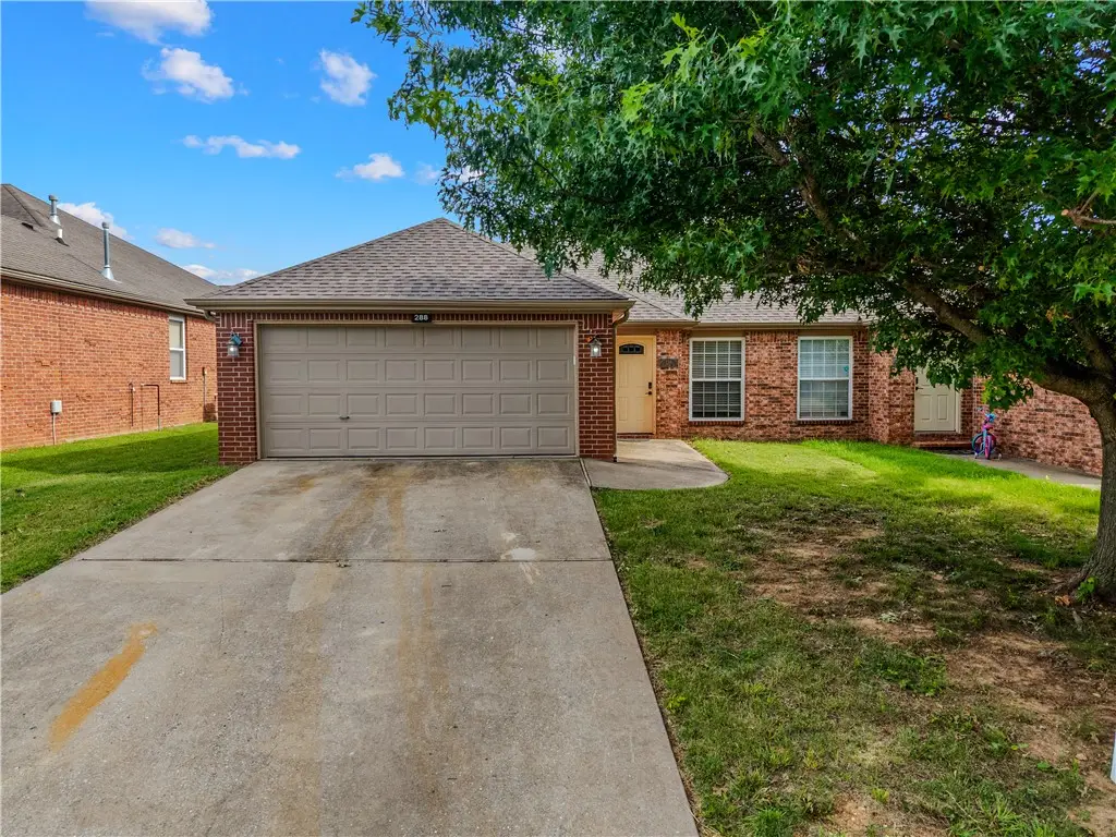 286-288 W Copper Oaks Drive, Centerton, AR 72719 - #1