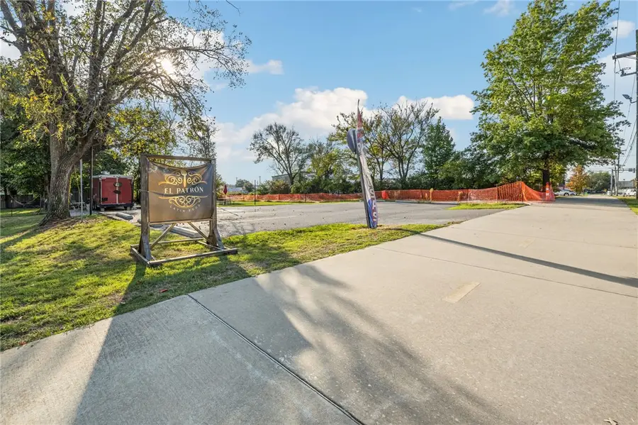 1905 S Powell Street, Springdale, AR 72764 - #3