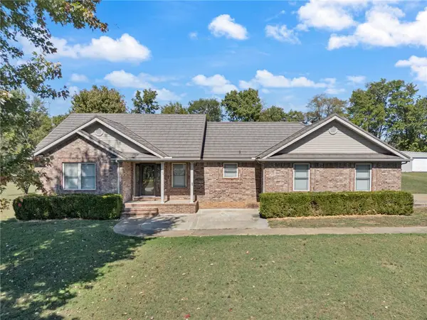 204 E Madison 7396 Road, Hindsville, AR 72738