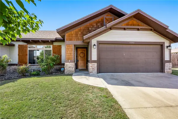 6102 SW Thorney Cove, Bentonville, AR 72713