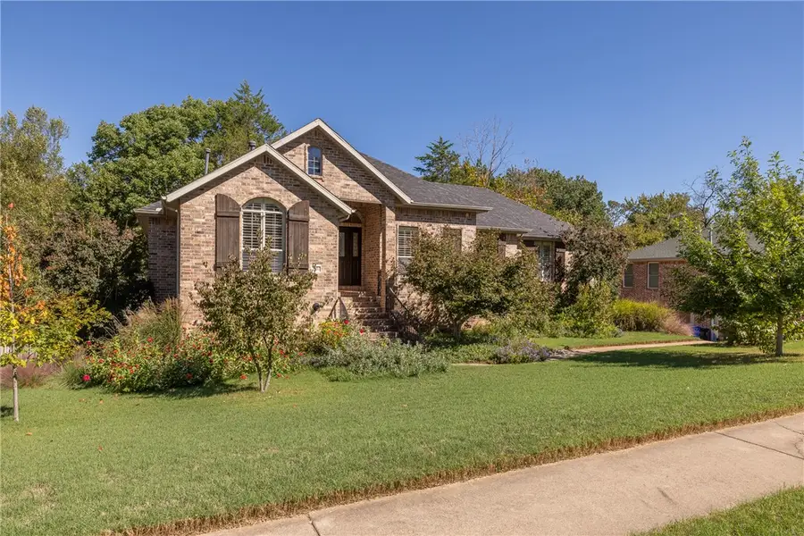 3218 E Idlewood Way, Fayetteville, AR 72703 - #3