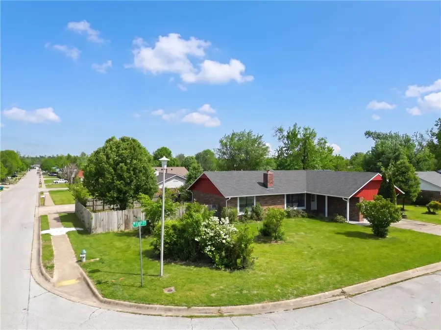 1725 S 15th Street, Rogers, AR 72758 - #3