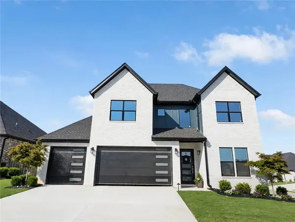 1800 Lotus Road, Centerton, AR 72719