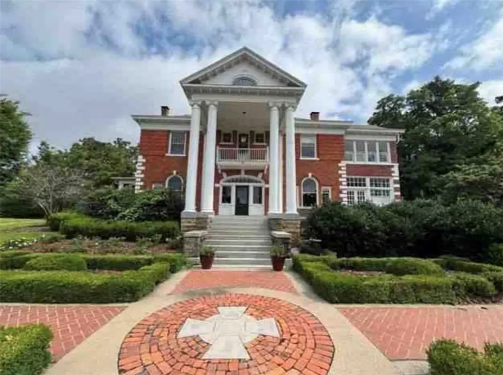 5 W Mt. Nord Street, Fayetteville, AR 72701 - #1