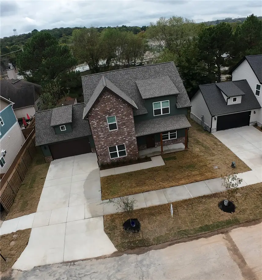 209 W Pear Street, Fayetteville, AR 72703 - #2