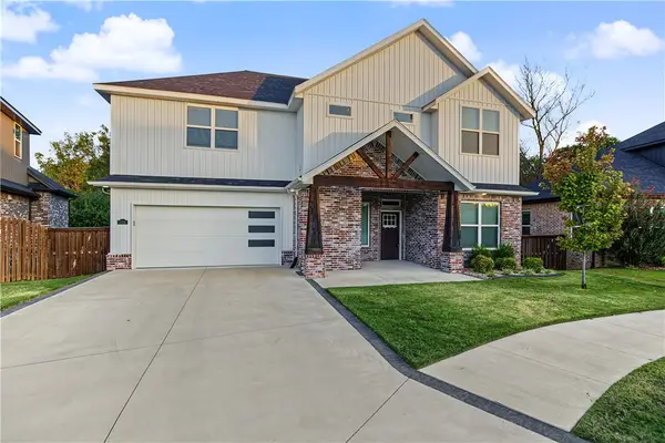 304 SW Gunison Cove, Bentonville, AR 72712