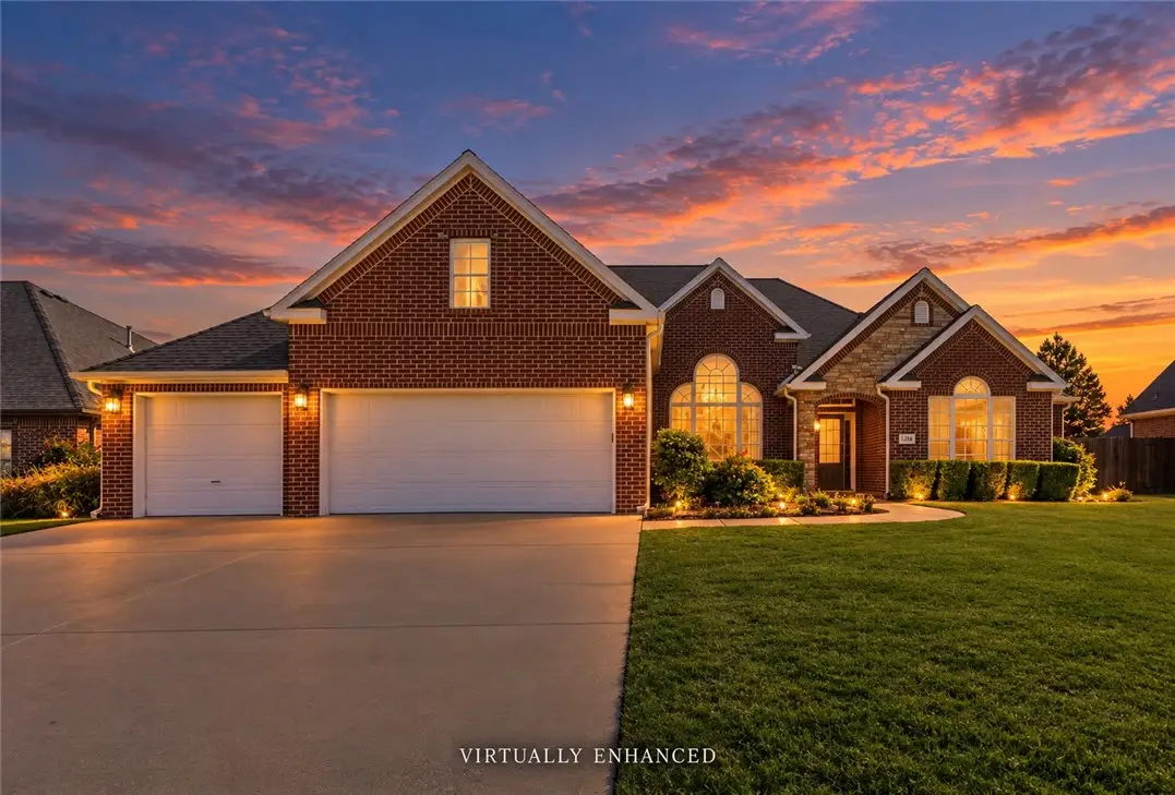 1218 NE Waverly, Bentonville, AR 72712 - #1