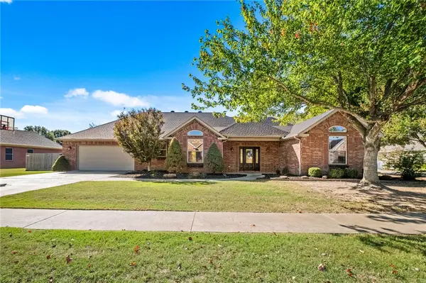 6505 Pagosa Place, Fayetteville, AR 72704