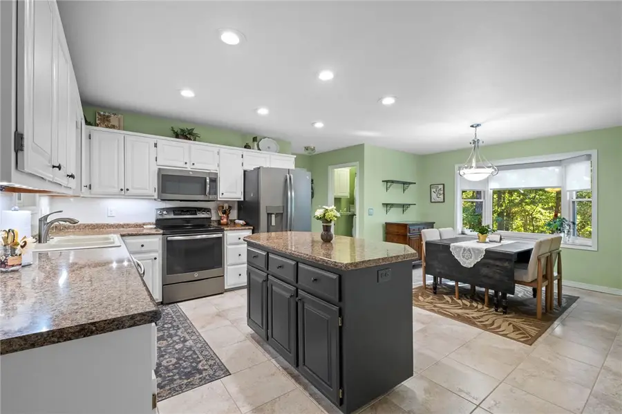 4 Alton Lane, Bella Vista, AR 72714 - #3