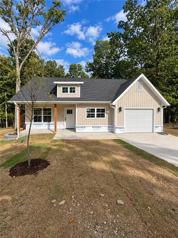 6 Dumfries Drive, Bella Vista, AR 72715