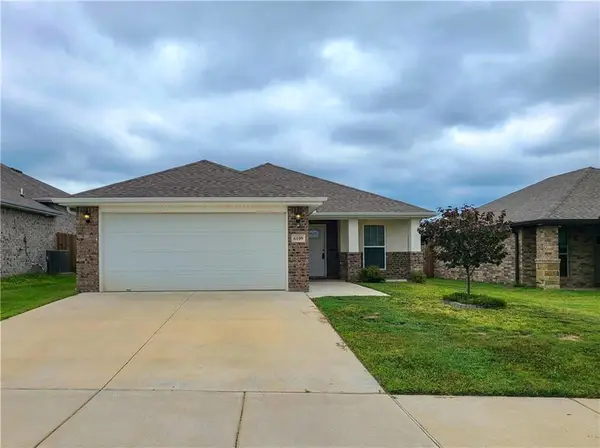 6109 NW Meade Street, Bentonville, AR 72713