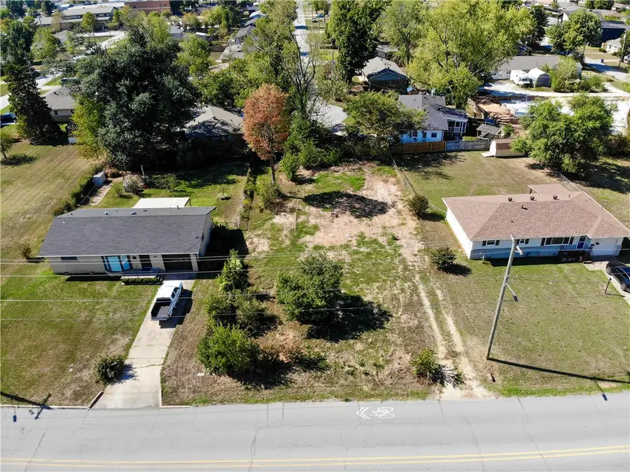 809 Bella Vista Road, Bentonville, AR 72712 - #3
