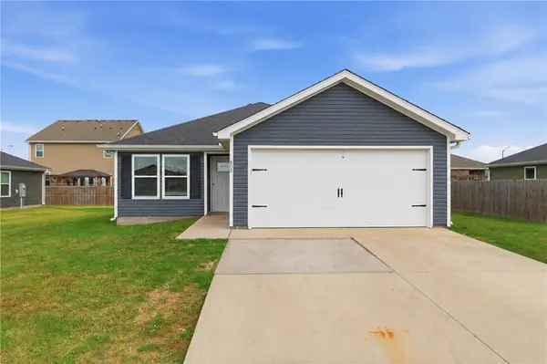 805 Parrot Lane, Siloam Springs, AR 72761
