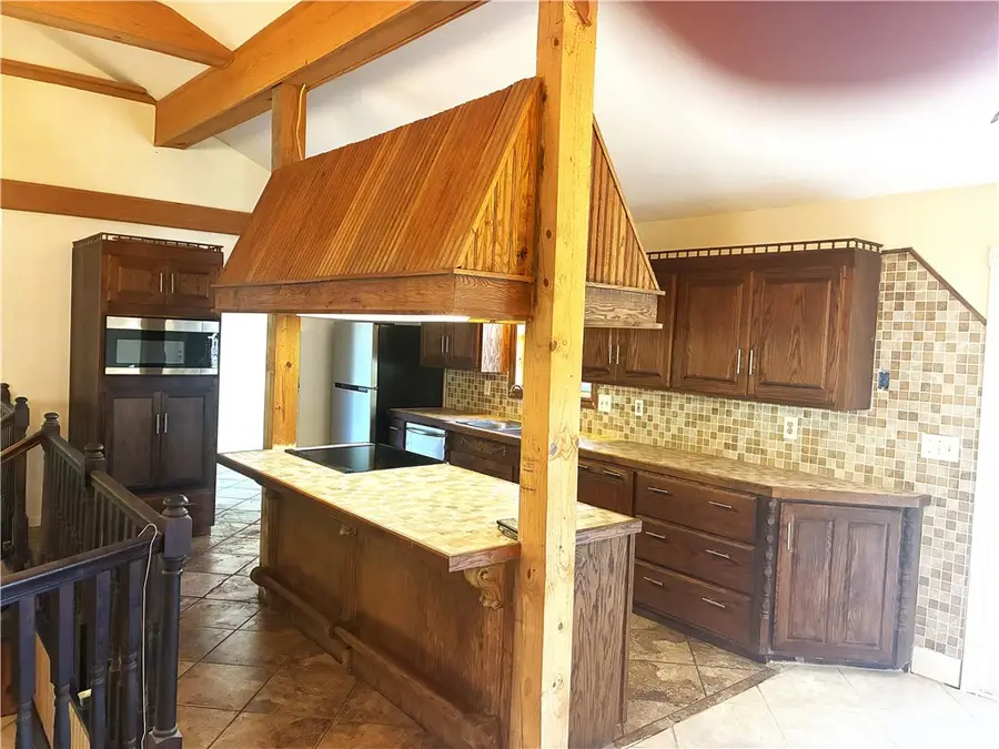 132 Central Street, Flippin, AR 72634 - #3