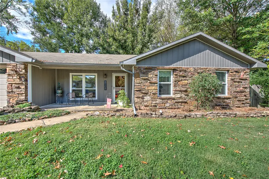 3108 E Pawnee Court, Fayetteville, AR 72701 - #2