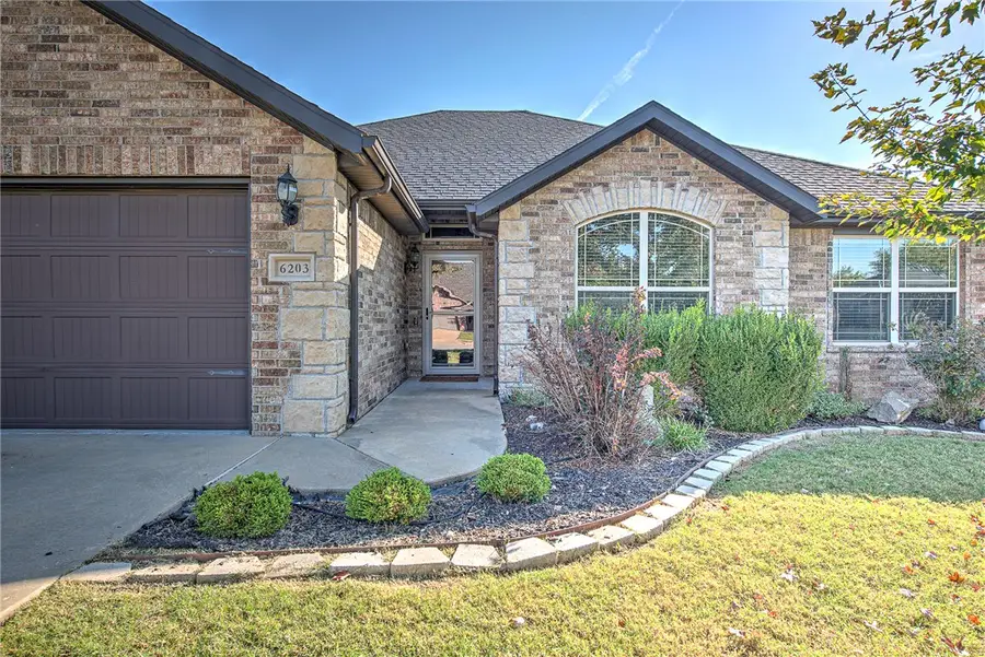 6203 S 39th Street, Rogers, AR 72758 - #2