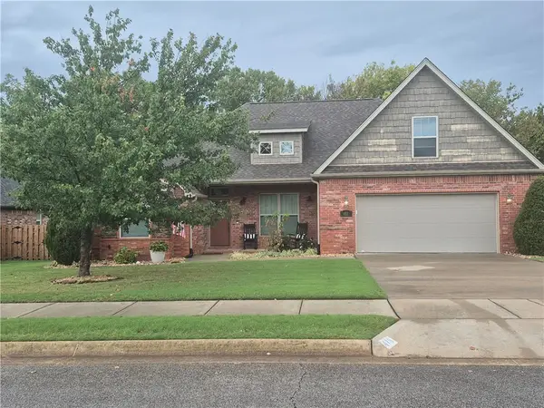 418 Bella Vita Street, Springdale, AR 72762