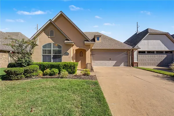 2101 Stonegrove Road, Bentonville, AR 72713
