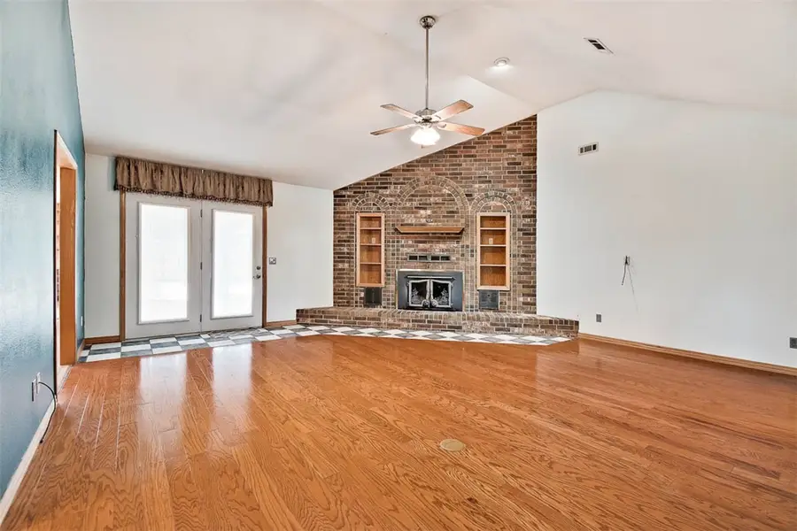 475 S Elm Springs Road, Elm Springs, AR 72762 - #3