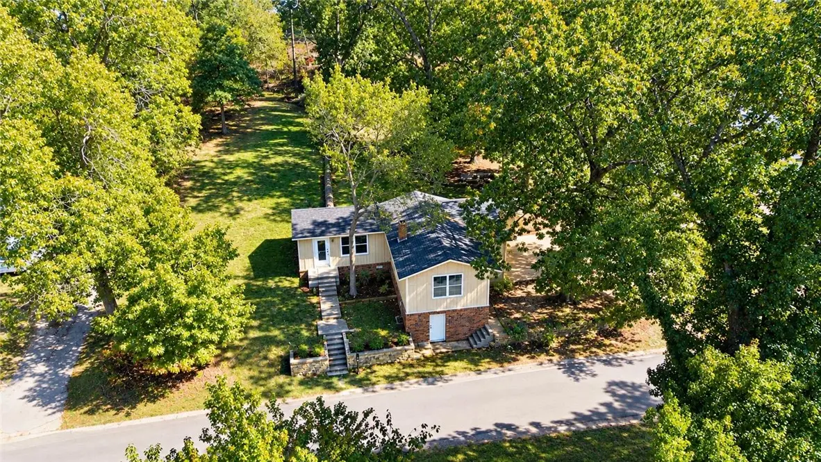 310 Longview Street, Noel, MO 64854 - #1