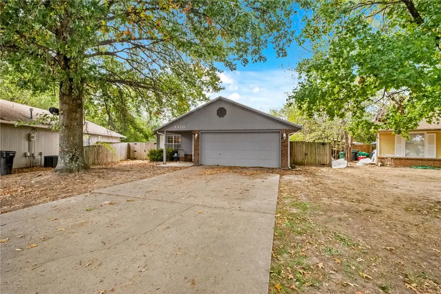 3410 W Chestnut Street, Rogers, AR 72756 - #3