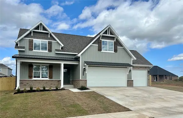 930 Snyder Grove Drive, Prairie Grove, AR 72753