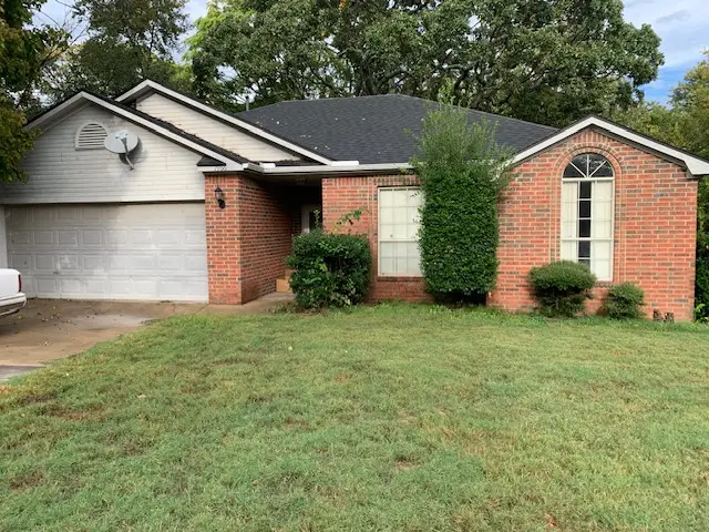 1966 N Radcliffe Avenue, Fayetteville, AR 72704 - #1