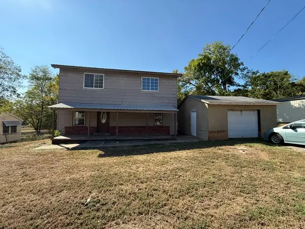 209 N 6th Street, Coal Hill, AR 72832