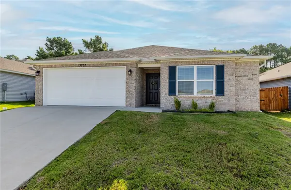 3707 S 1st Place, Rogers, AR 72758