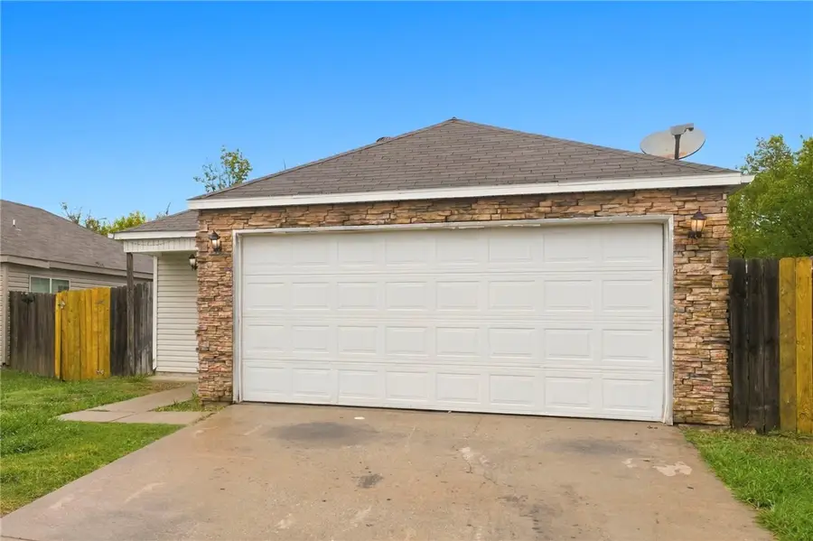 615 Cascade Circle, Springdale, AR 72764 - #3