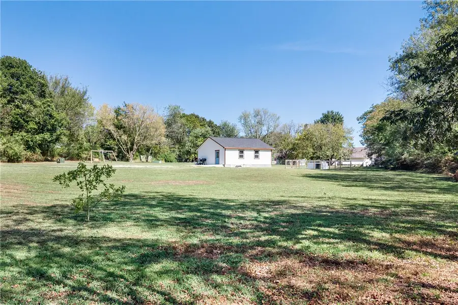 404-1 W Bean Street, Lincoln, AR 72744 - #3