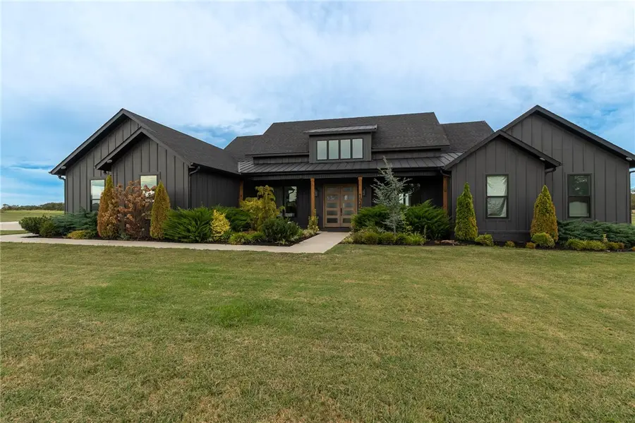 13458 S Ervan Beeks Road, Farmington, AR 72730 - #3