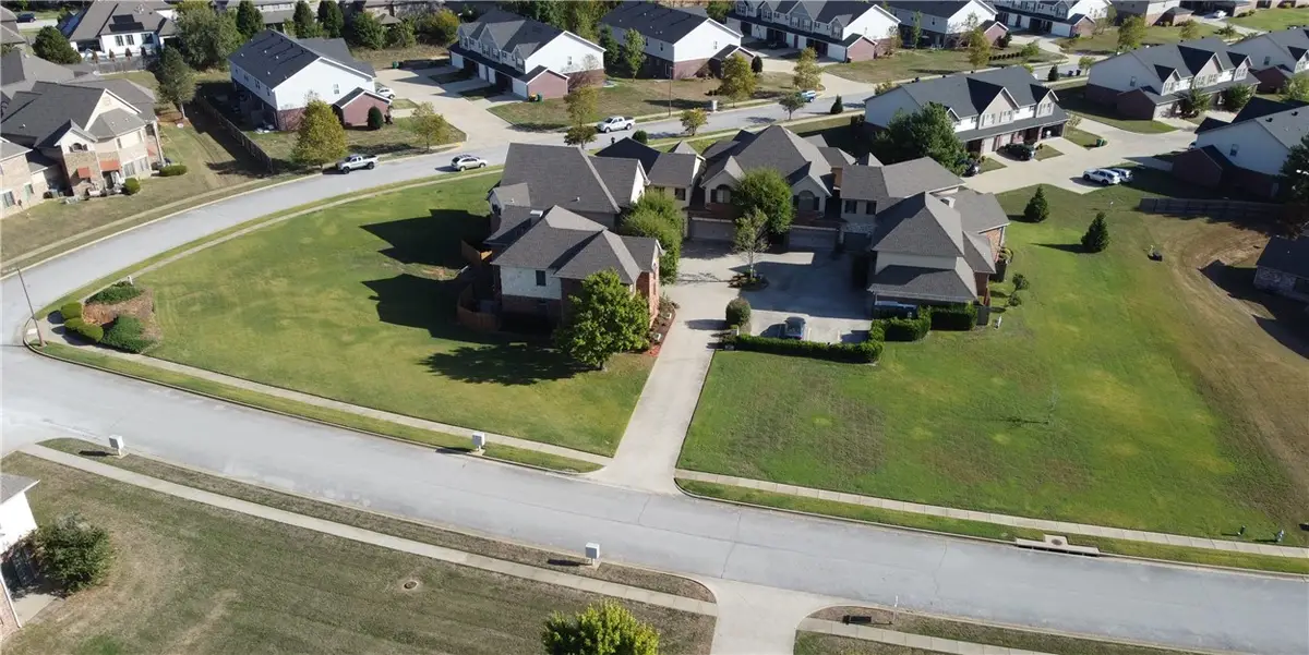 2617-2631 S Everest Avenue, Rogers, AR 72758 - #1