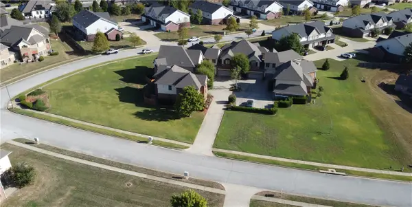 2617-2631 S Everest Avenue, Rogers, AR 72758
