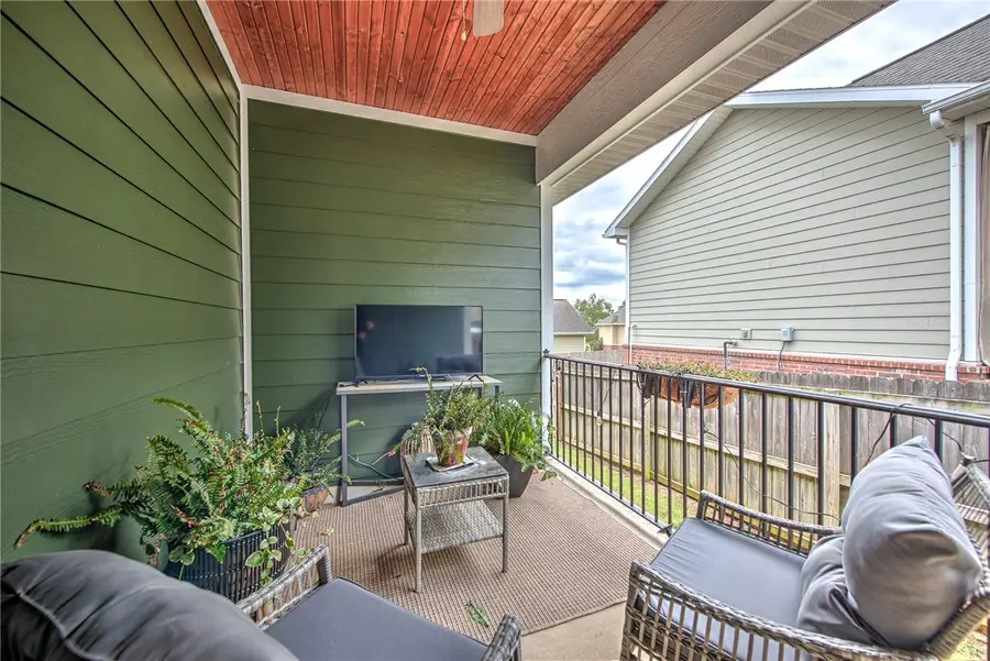 5808 W Willow Street, Rogers, AR 72758 - #2