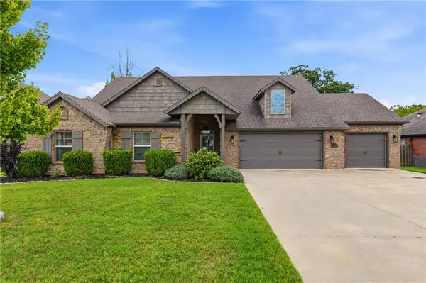 1061 Quail Hollow Drive, Bentonville, AR 72713