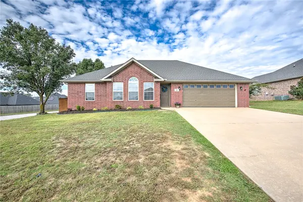 580 Keswick Drive, Centerton, AR 72719