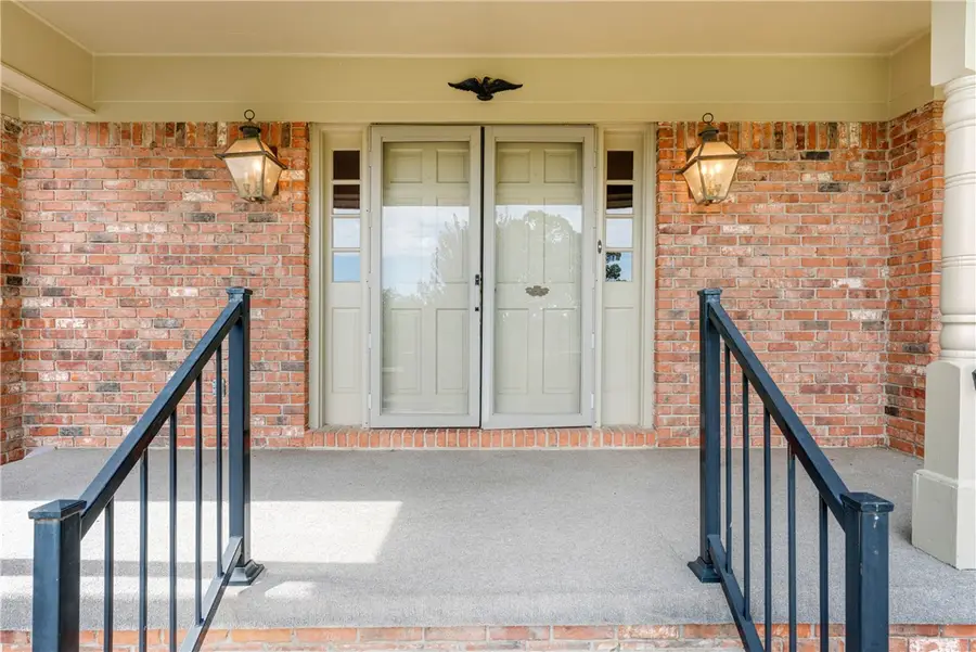 1341 Ridgeway Drive, Fayetteville, AR 72701 - #2