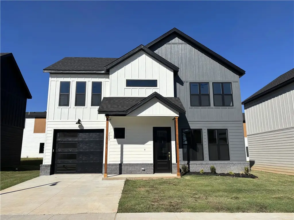 2605 W Berkeley Avenue, Rogers, AR 72758 - #1