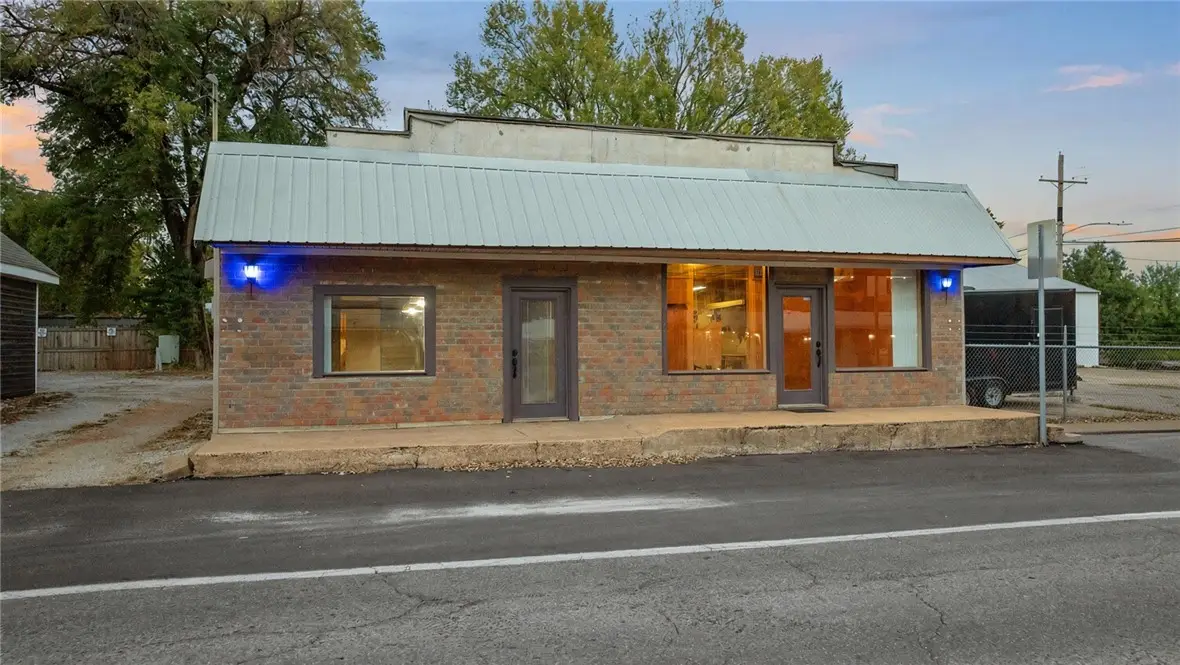 110 W Pickens Road, Pea Ridge, AR 72751 - #1