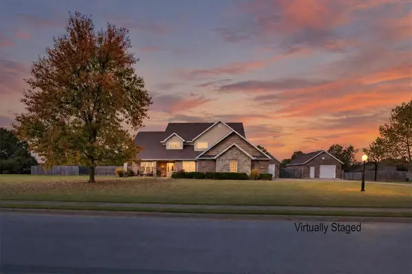 209 Ohara Lane, Elm Springs, AR 72762