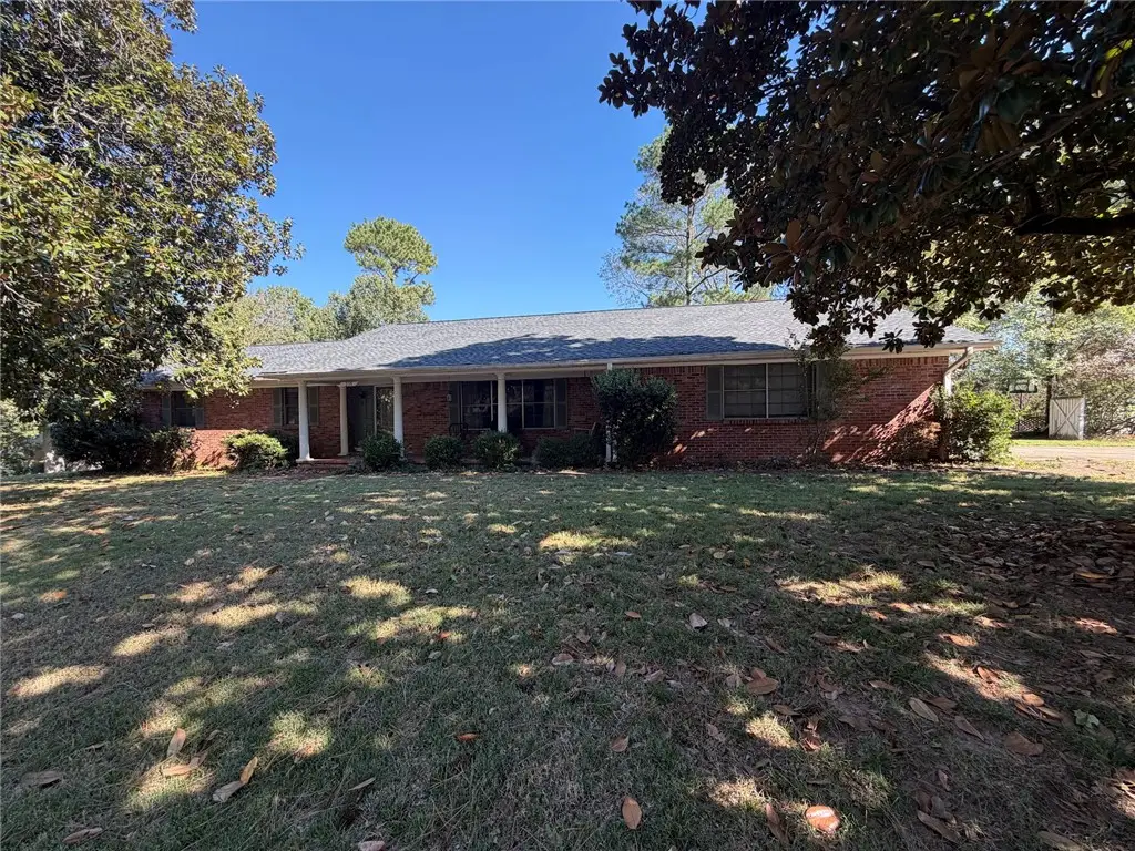235 S Cumberland Avenue, Russellville, AR 72801 - #1